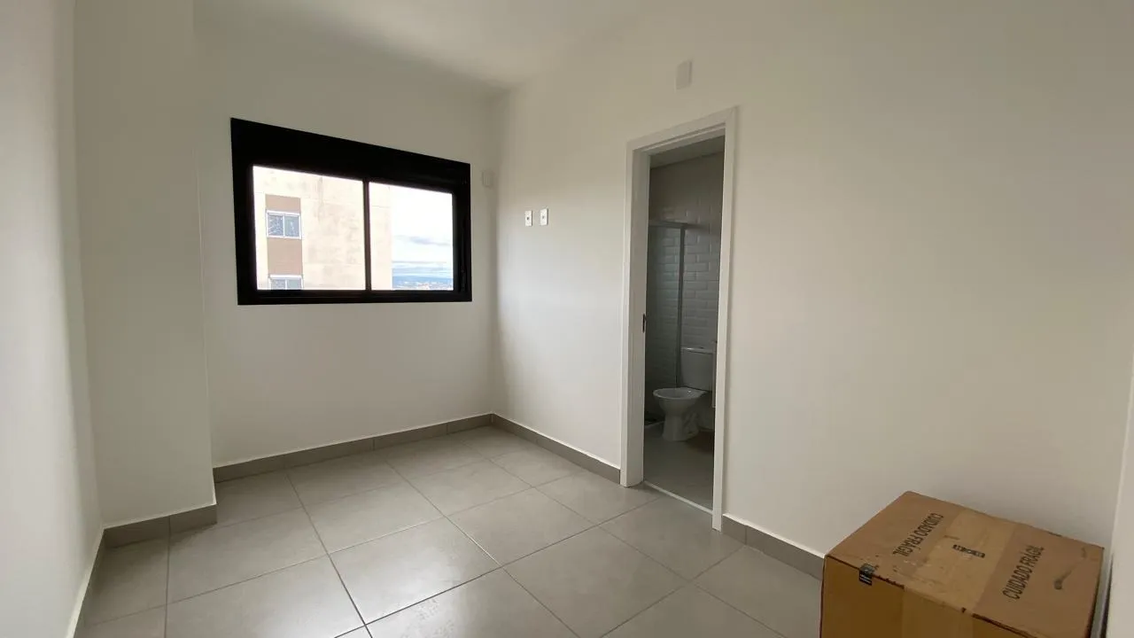 Imagem Luxuoso Apartamento de 3 Suítes no Condomínio JK Boa Vista