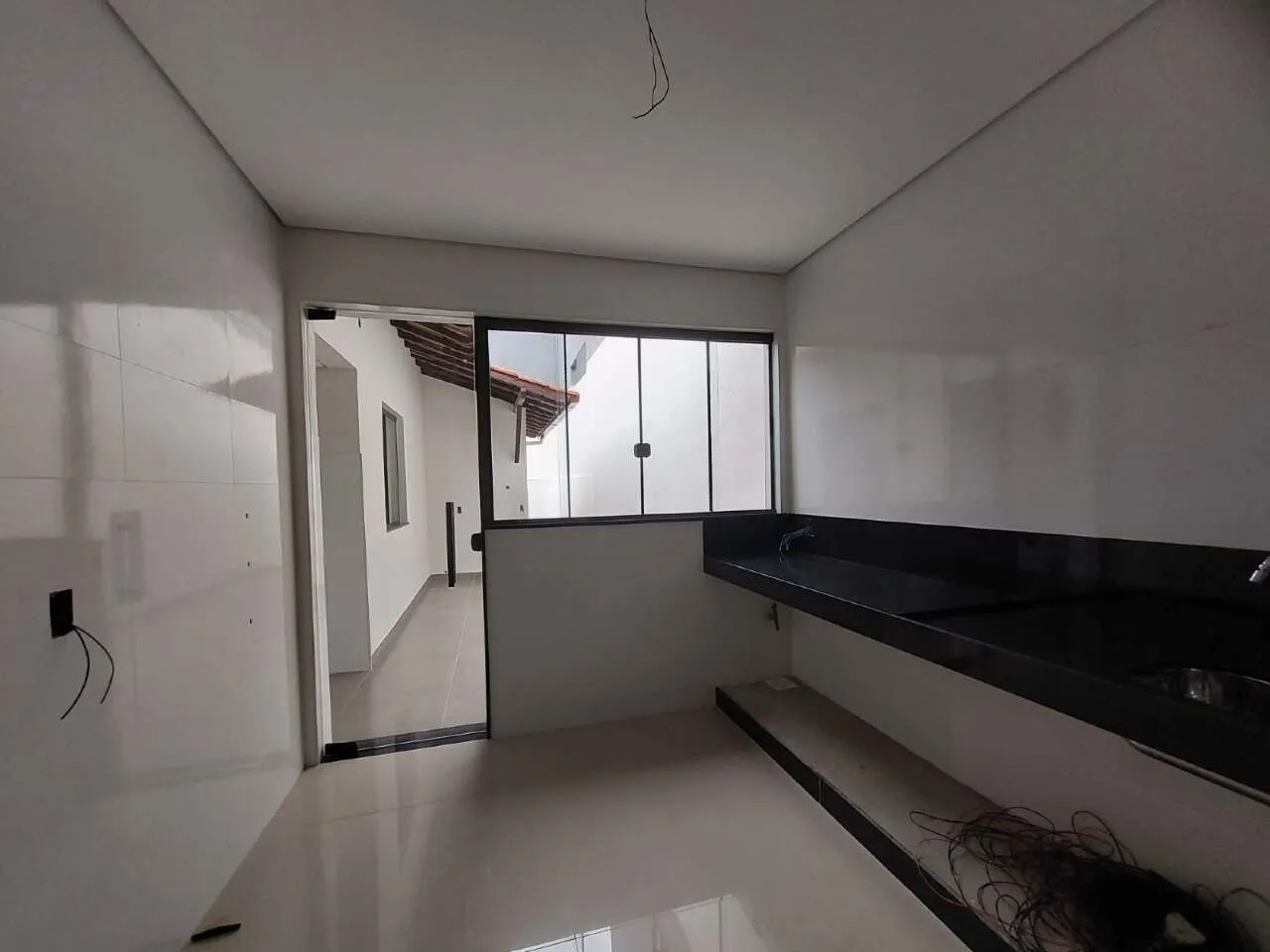 Imagem CASA PLANA+3QUARTOS+SUÍTE+CLOSET+ESPAÇO GOURMET+2VAGAS