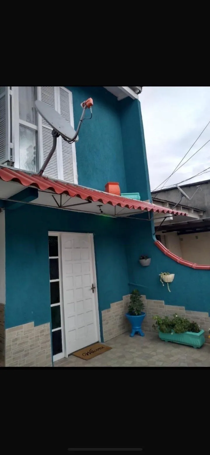 Imagem Sobrado na Hipica - 3 Dormitórios, sendo 1 Suíte