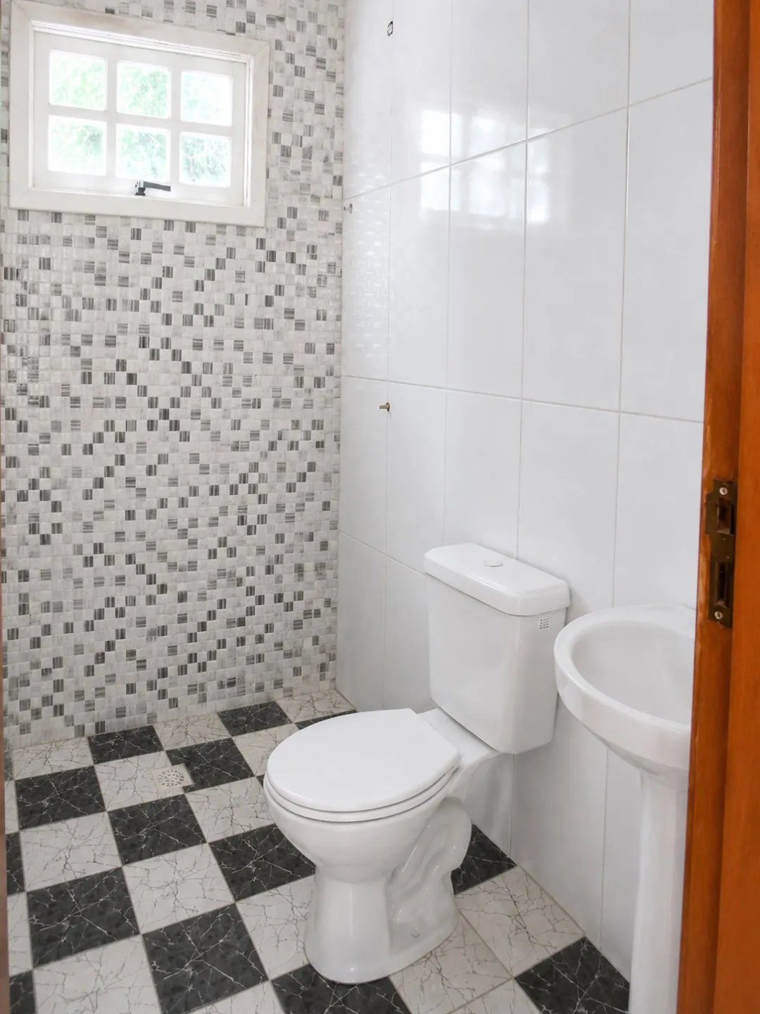 Imagem Sobrado a venda em Viamão bairro Querência com 60m²
