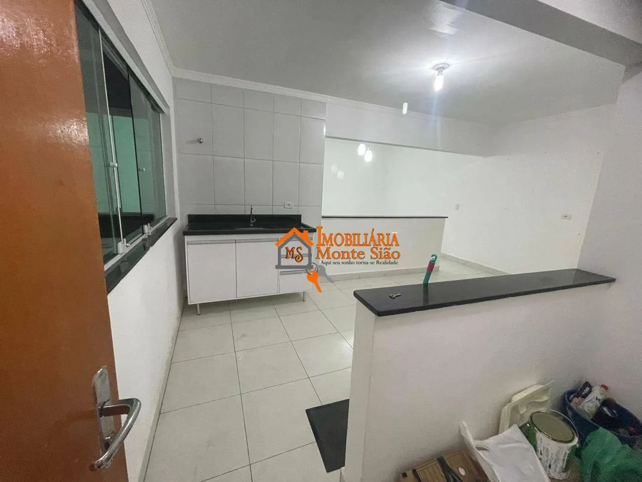 Imagem Kitnet com 1 dormitório à venda, 48 m² por R$ 155.000,00 - Portal dos Gramados - Guarulhos/SP