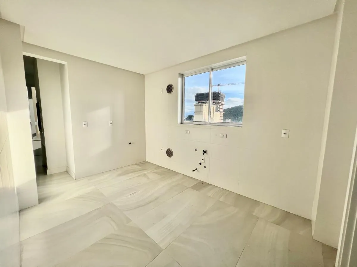 Imagem Apartamento Zona Central para Venda em Balneário Camboriú, CENTRO, 3 dormitórios, 3 suítes, 4 banheiros, 2 vagas