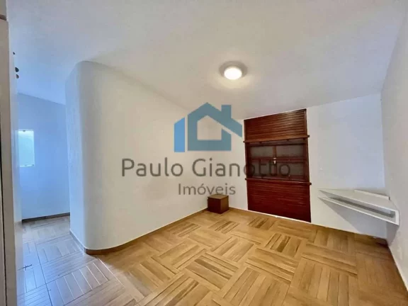 Imagem Oportunidade Ùnica em Condomínio na Granja Viana