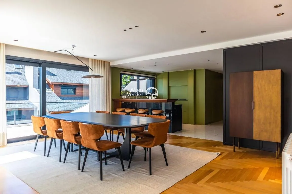 Imagem Apartamento à Venda em Planalto, Gramado - RS