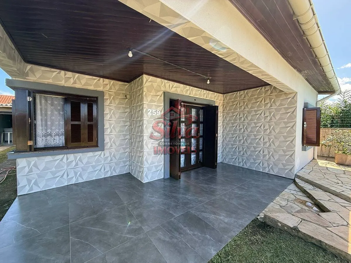 Imagem C1182 | Casa 4 dormitórios com piscina a 200m do mar