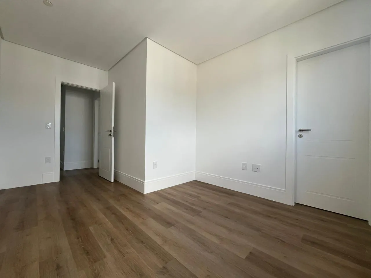 Imagem Apartamento com vista para o mar à venda com 161m2 por R$ 2.400.000,00