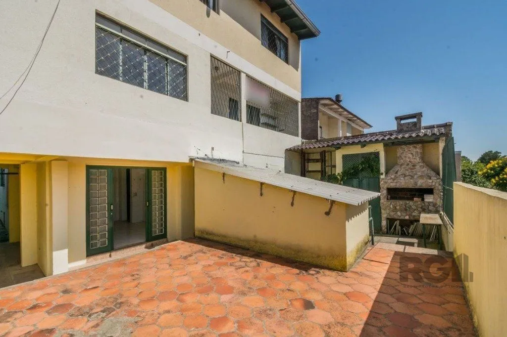 Imagem Casa com 5 dormitórios no bairro Jardim Sabará