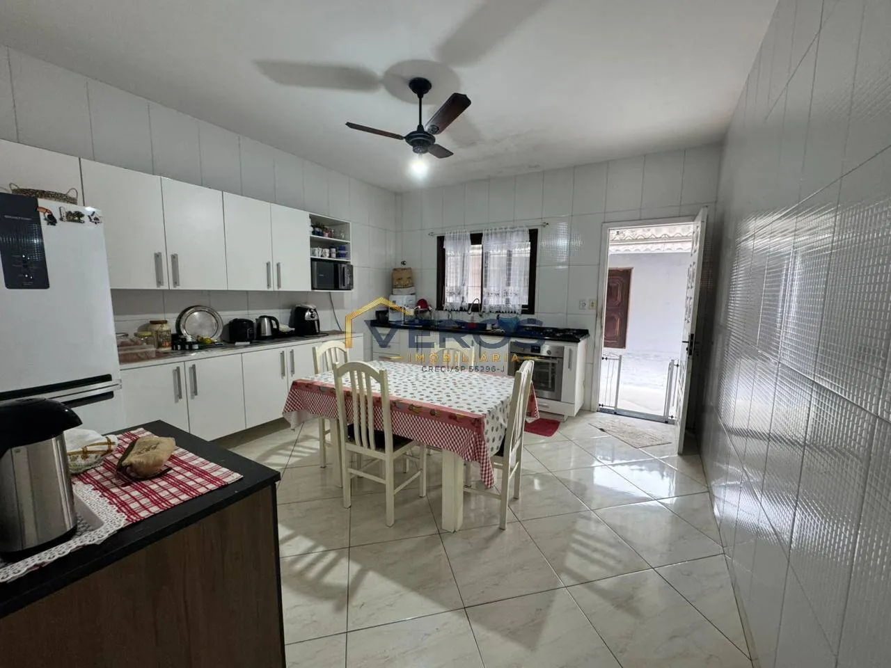 Imagem Casa com amplo terreno no Jardim Britânia - Caraguatatuba