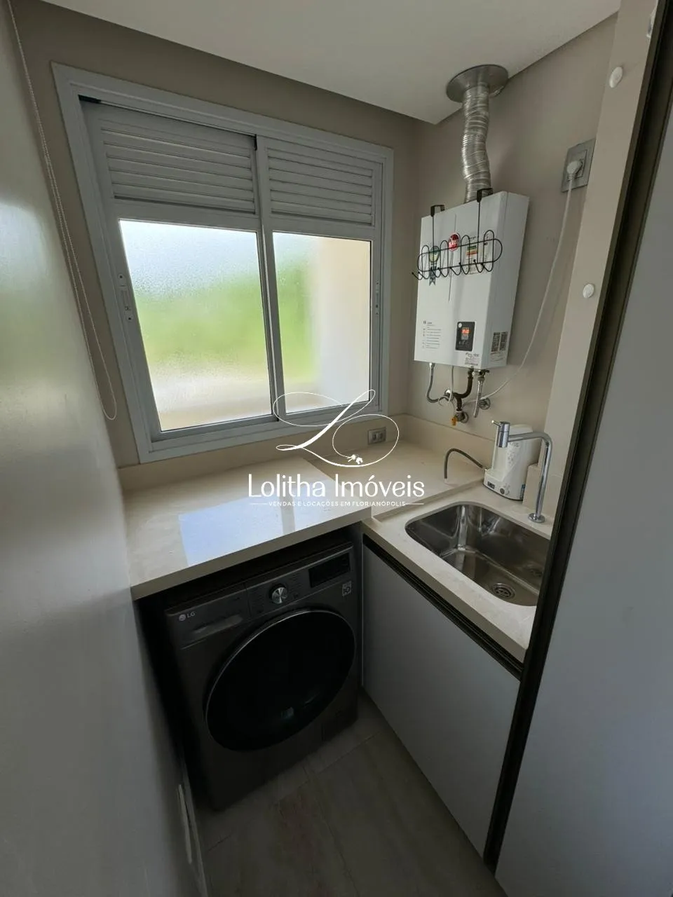 Imagem Apartamento de 1 dormitório com closet à venda próximo à UDESC