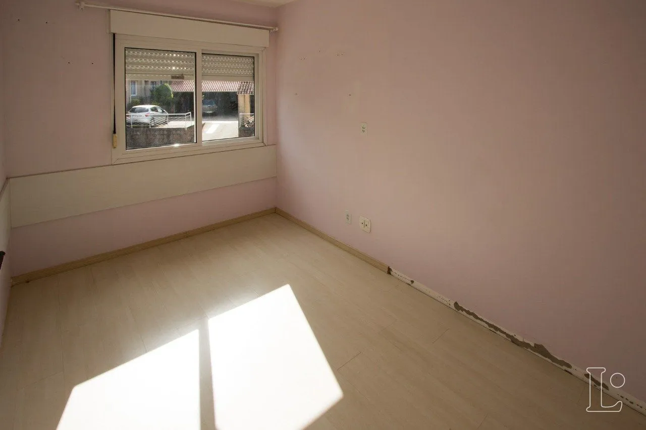 Imagem Excelente casa em condomínio fechado -Bairro Cristal