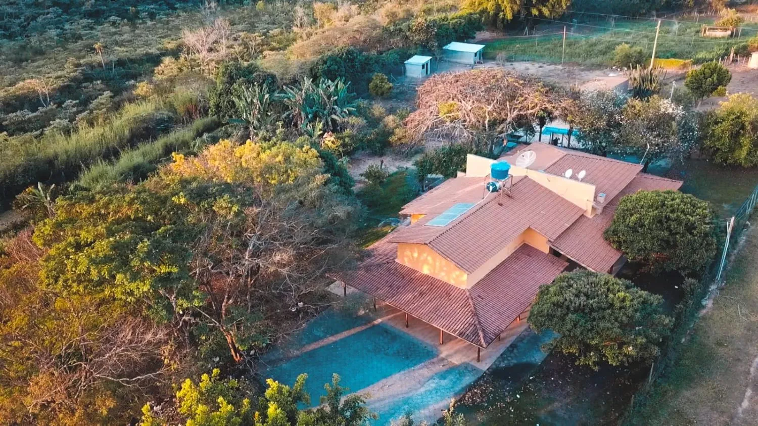 Imagem Vendo magnífica chácara em Perdigão/MG Propriedade com 64.000 m² (6,4 hectares)