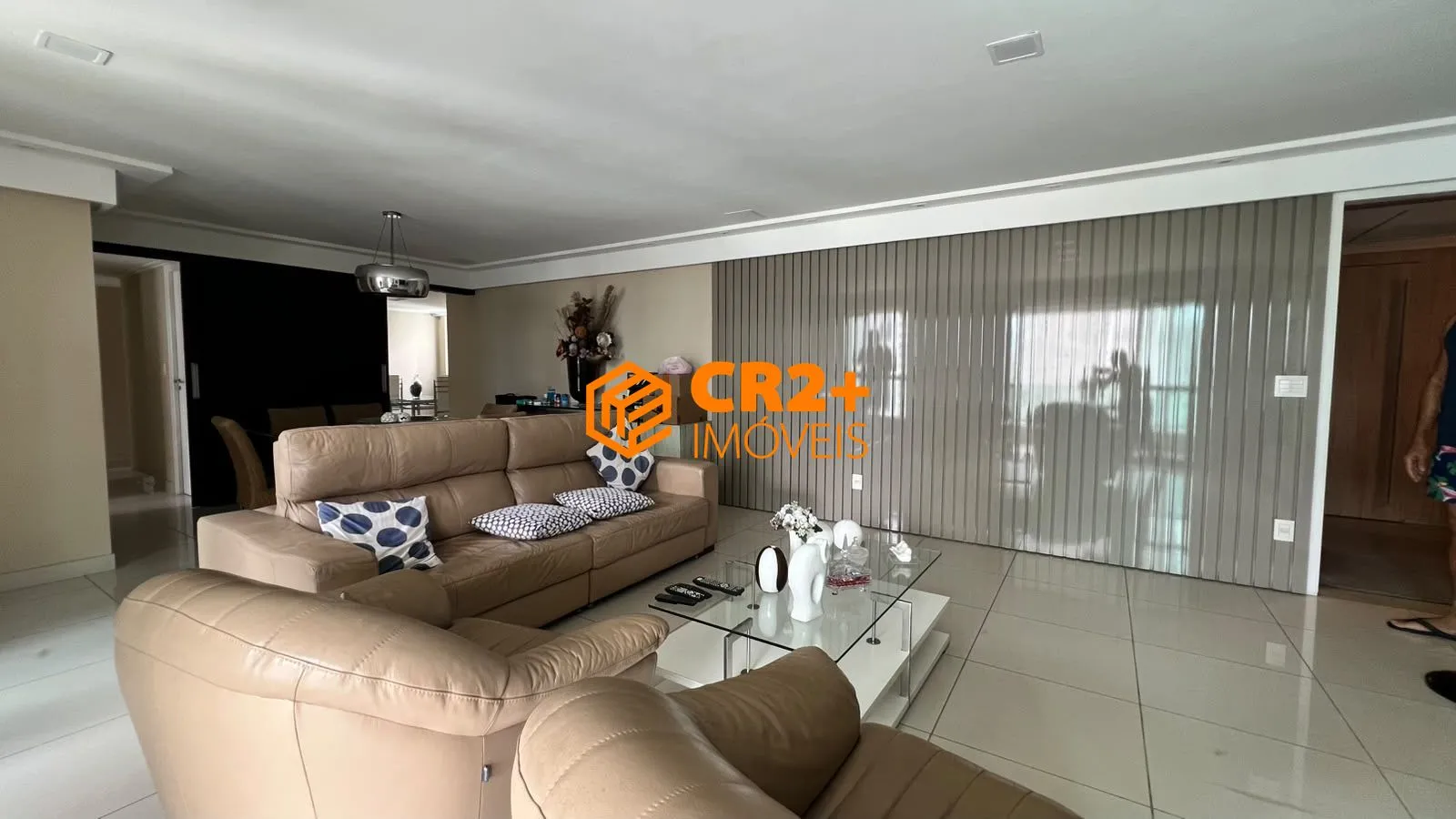 Imagem Vendo apartamento de luxo com 4 suítes no Rosarinho