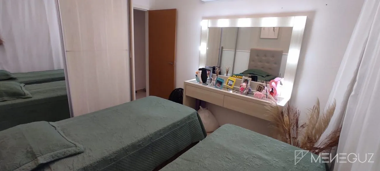 Imagem Exuberante apartamento de 3 quartos, elegantemente mobiliado, oferecendo conforto e sofisticação