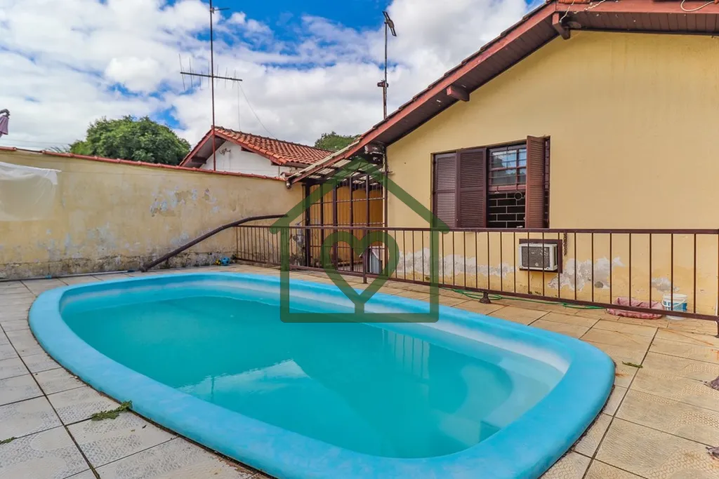Imagem Casa a venda no Parque Santa Fé, Zona Norte de Porto Alegre/RS.
Casa com 3 dormitórios amplos sent...