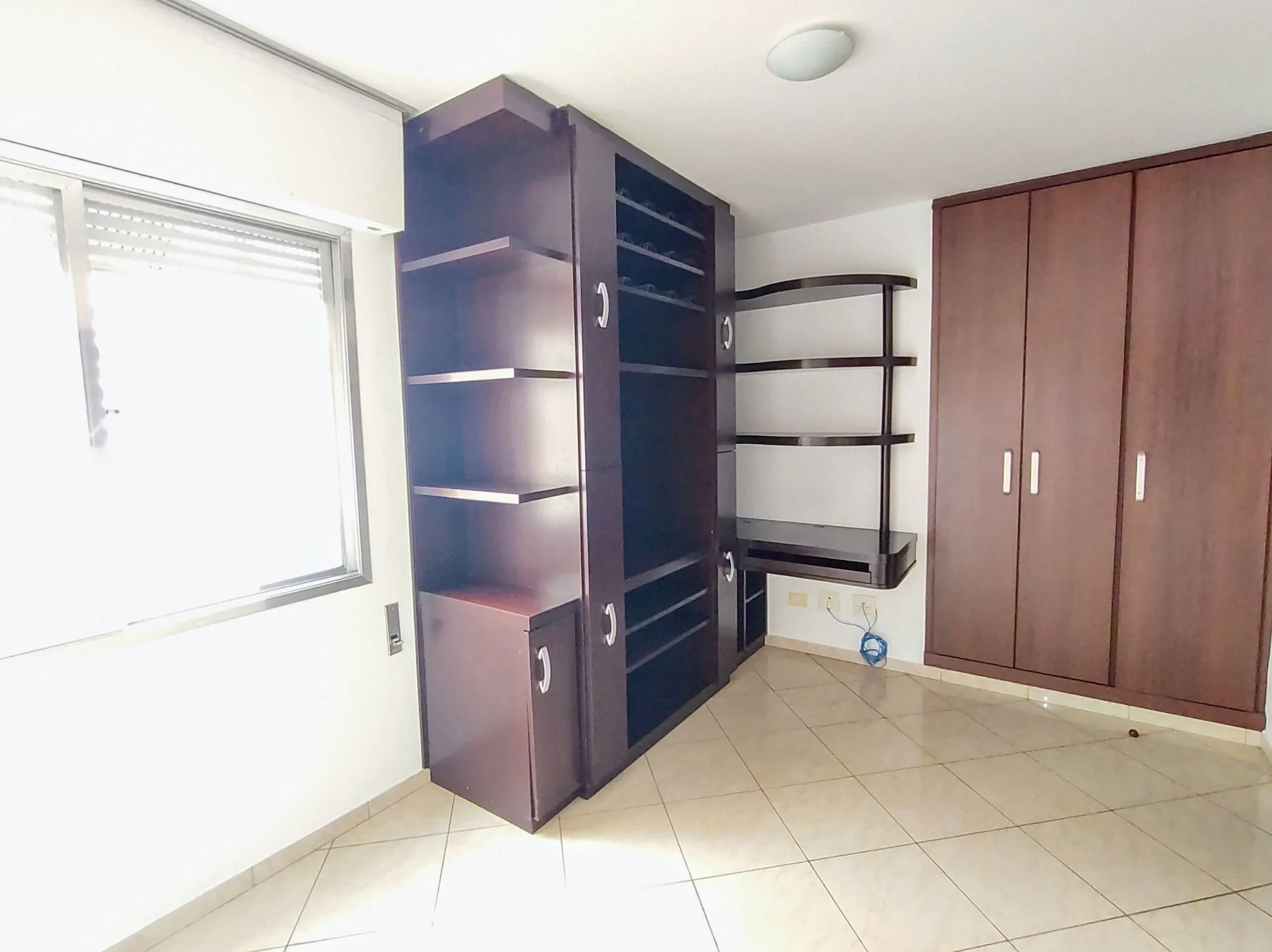 Imagem Apartamento No Jardim Paulista, 2 Dormitórios ( 1 suíte), 1 vaga de garagem ( prédio com manobrista e portaria 24hs). Excelente Localização