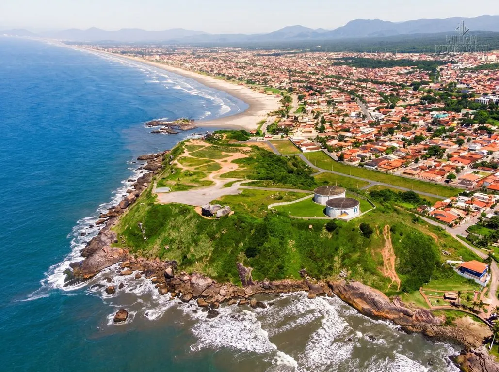 Foto do imóvel Casa térrea 4 dormitórios s com piscina em Itanhaém em Balneário Gaivotas, Itanhaém - SP