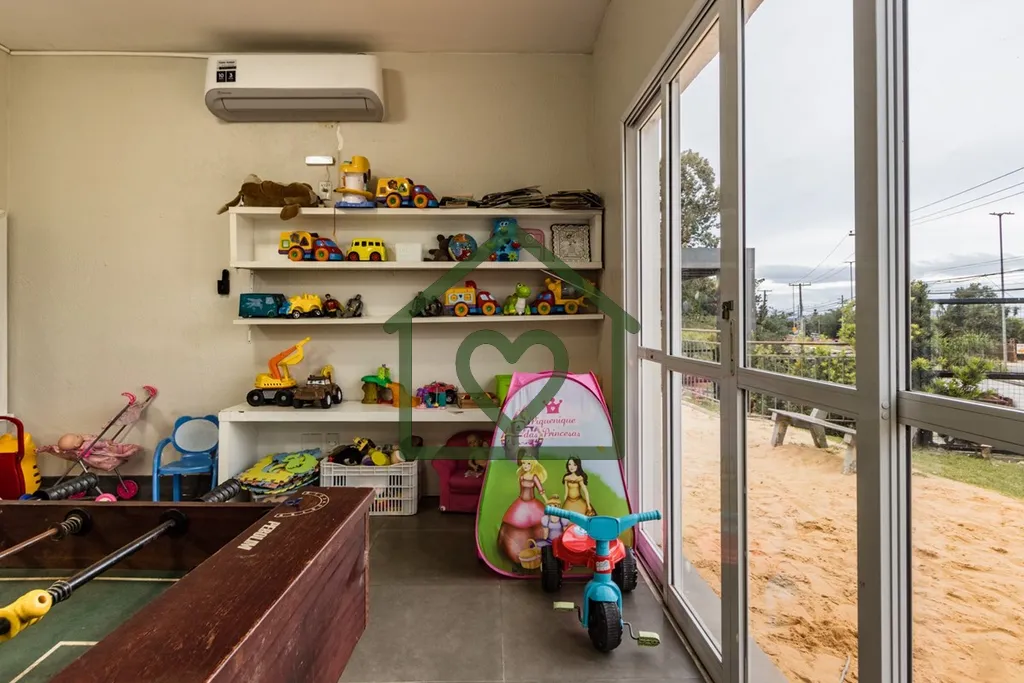 Imagem Encantador apartamento residencial à venda em Porto Alegre, situado no início da Lomba do Pinheiro...