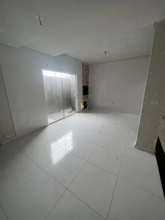 Imagem Sobrado para Venda em Guaratuba(Balneário Brejatuba), 800m do mar