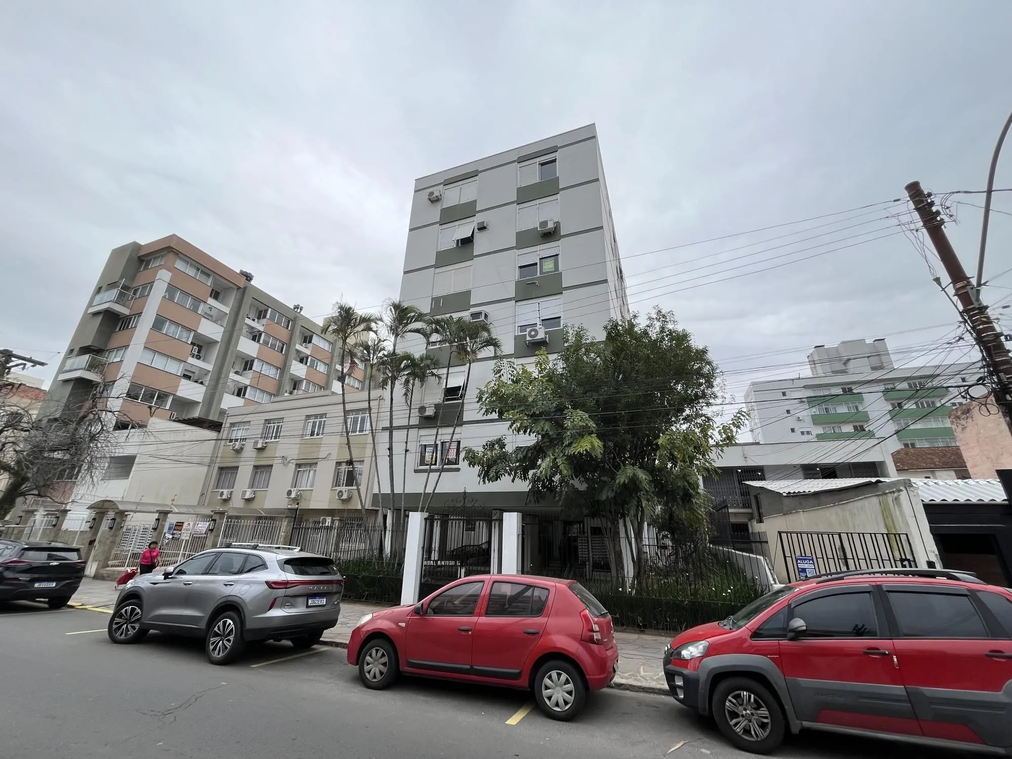 Imagem Apartamento de dois quartos com suíte no bairro Menino Deus em Porto Alegre