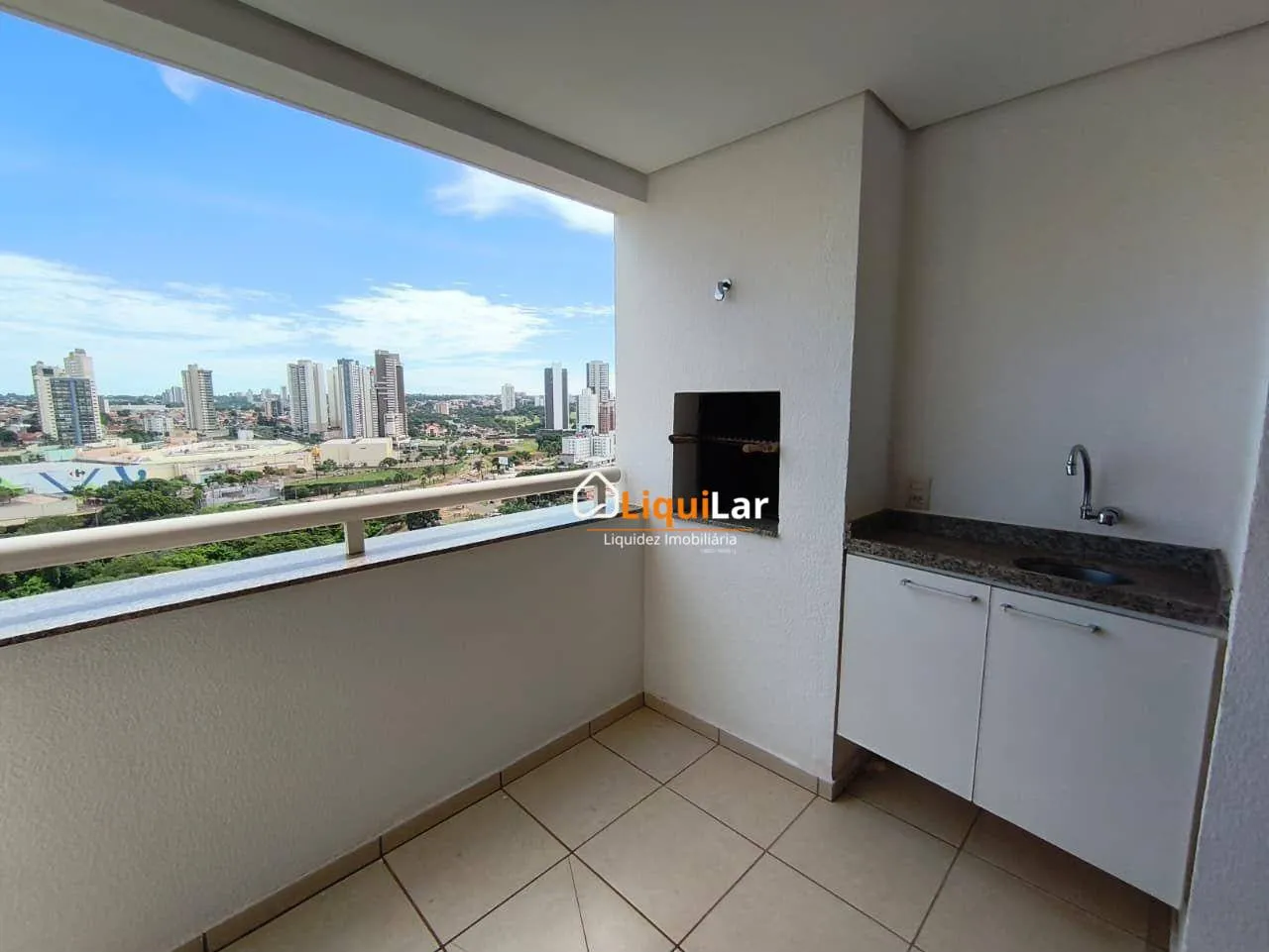 Imagem Apartamento à Venda no Edifício Olavo Bilac com 3 Quartos, Suíte, 2 Sacadas e 2 Vagas Cobertas
