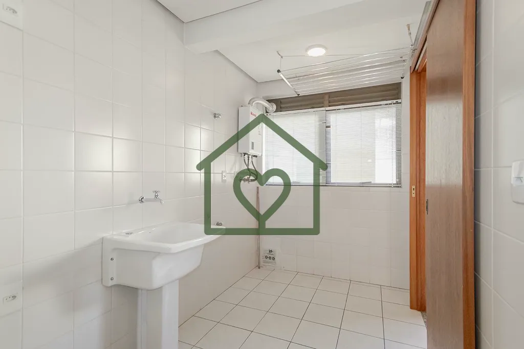 Imagem Apartamento desocupado, semimobiliado no Centro Histórico. Living 2 ambientes, sacada fechda com ch...