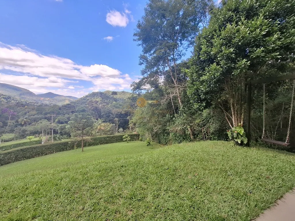 Imagem Casa em Condomínio para Venda em Teresópolis / RJ no bairro Três Córregos