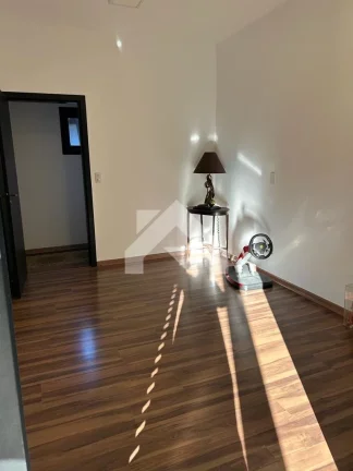 Imagem Casa de Condomínio em Morada dos Pássaros - Barueri