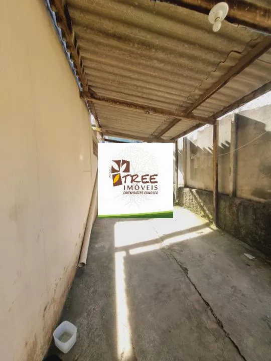Imagem VENDA DE CASAS TÉRREAS NA VILA ORLANDA, EM SANTA ISABEL/SP, 500m² com quarto, banheiro, sala de estar, cozinha americana e fogão a lenha. CONSULTE-NOS