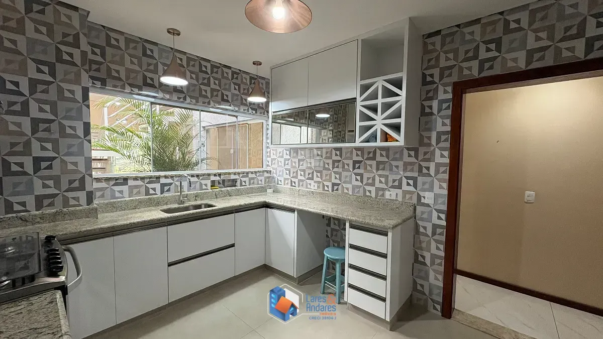 Imagem Casa para venda em Vila Pirituba com 4 quartos, sendo 2 suítes, 288m²