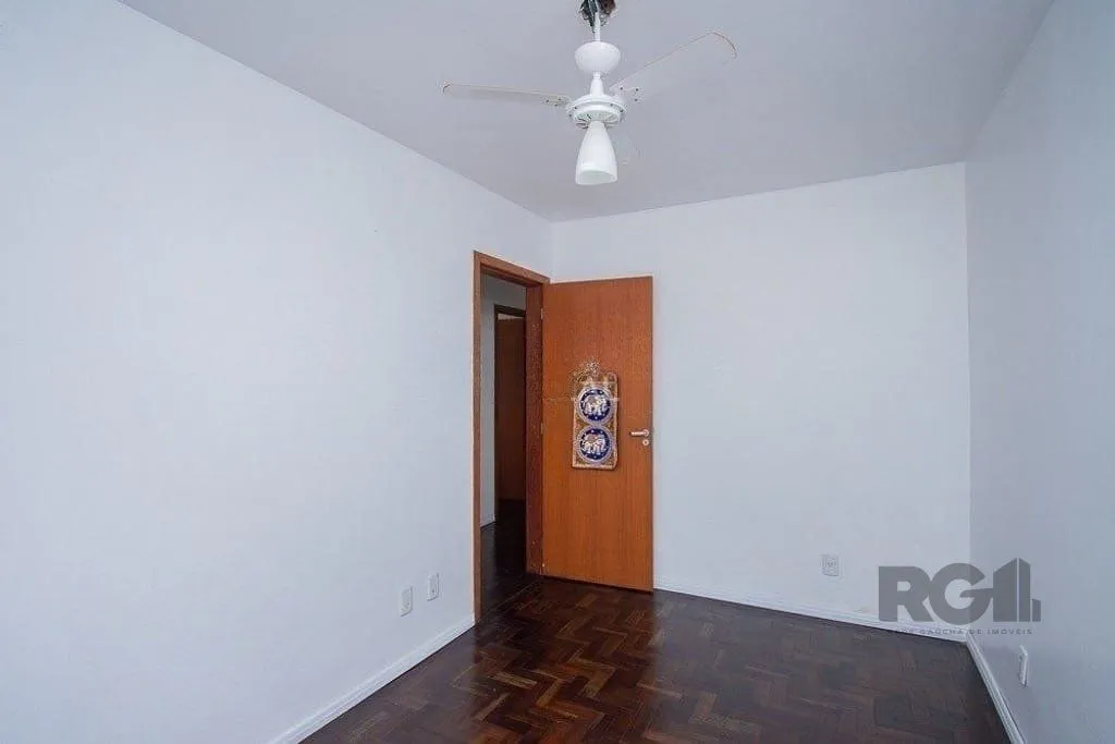 Imagem Excelente apartamento de 78m² com 3 dormitórios no bairro Petrópolis.