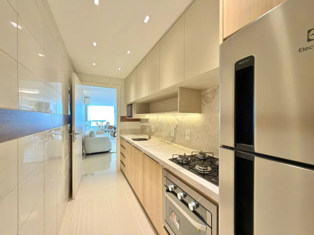 Foto do imóvel: Apartamento 2 Dormitórios - Bairro Zona Nova em Avenida Beira Mar