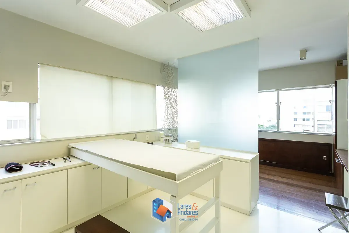 Imagem Conjunto comercial para venda em Consolação, 114m²
