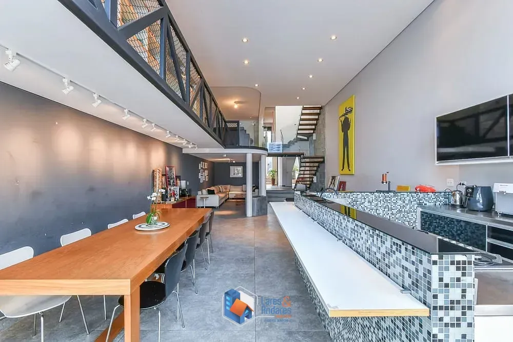 Imagem Casa para venda em Aclimação com 3 quartos, sendo 3 suítes, 400m²