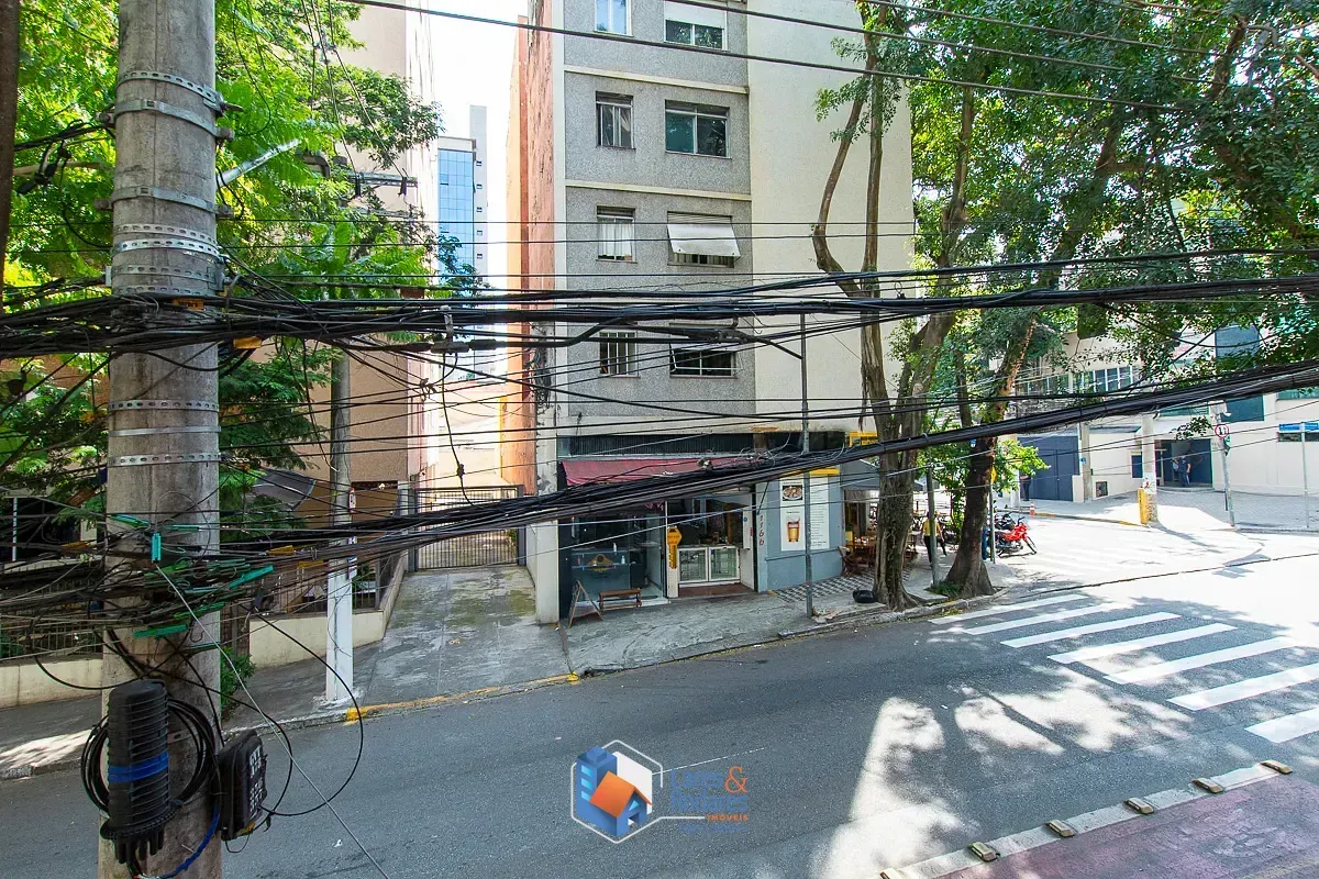 Imagem Casa para venda em Pinheiros com 2 quartos, 100m²