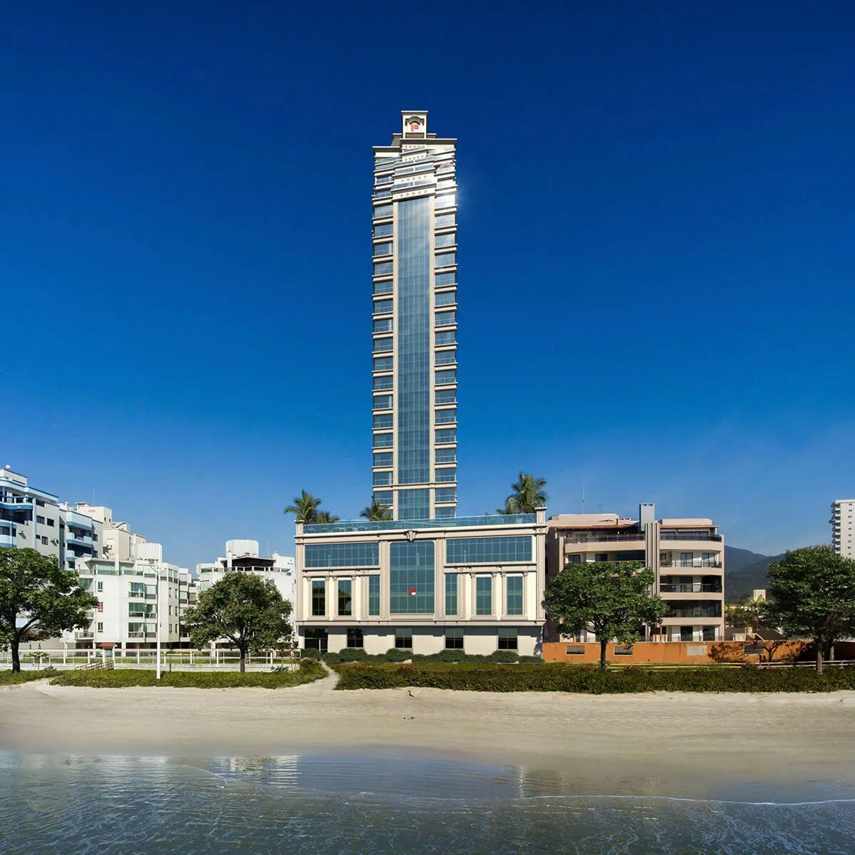 Foto do imóvel Apartamento com vista para o mar à venda com 189.83m2 por R$ 11.000.000,00