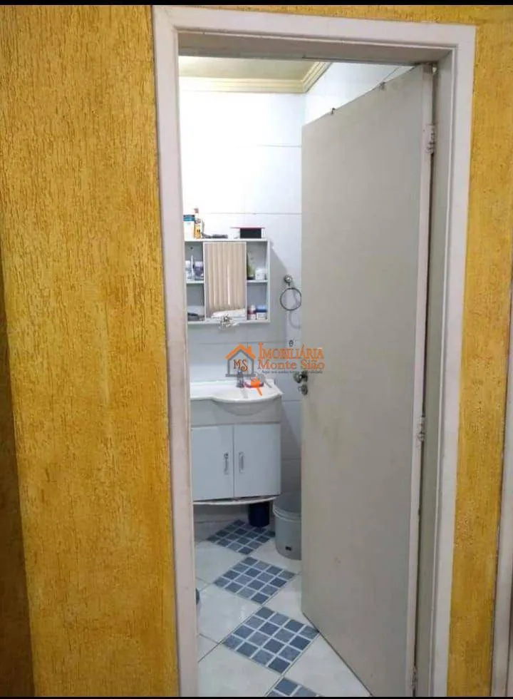 Imagem Sobrado com 3 dormitórios à venda, 140 m² por R$ 570.000,00 - Jardim São Roberto - Guarulhos/SP