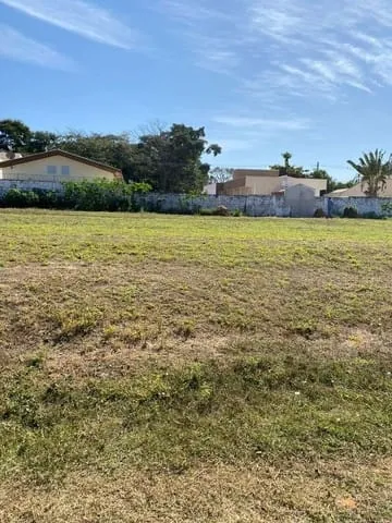 Imagem Terreno de 360m² à Venda no Loteamento Res. Lilian Schneider - Quiririm