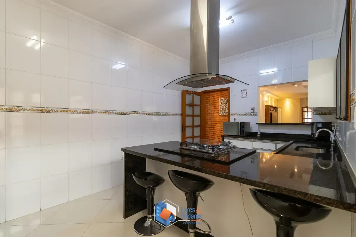 Imagem Sobrado para venda em Vila Clementino com 3 quartos, sendo 3 suítes, 241m²
