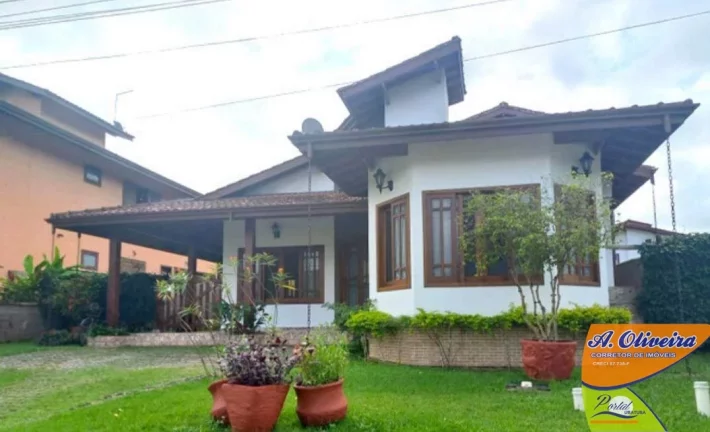 Imagem Linda Casa em Condomínio Fechado