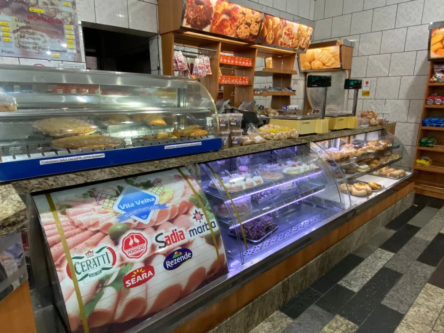 Imagem SUPERMERCADO COMPLETO COM MAIS DE 20 ANOS DE HISTÓRIA, CLIENTELA FIEL E DELIVERY PARA TODA A CIDADE À VENDA NA PALACETE IMOBILIÁRIA