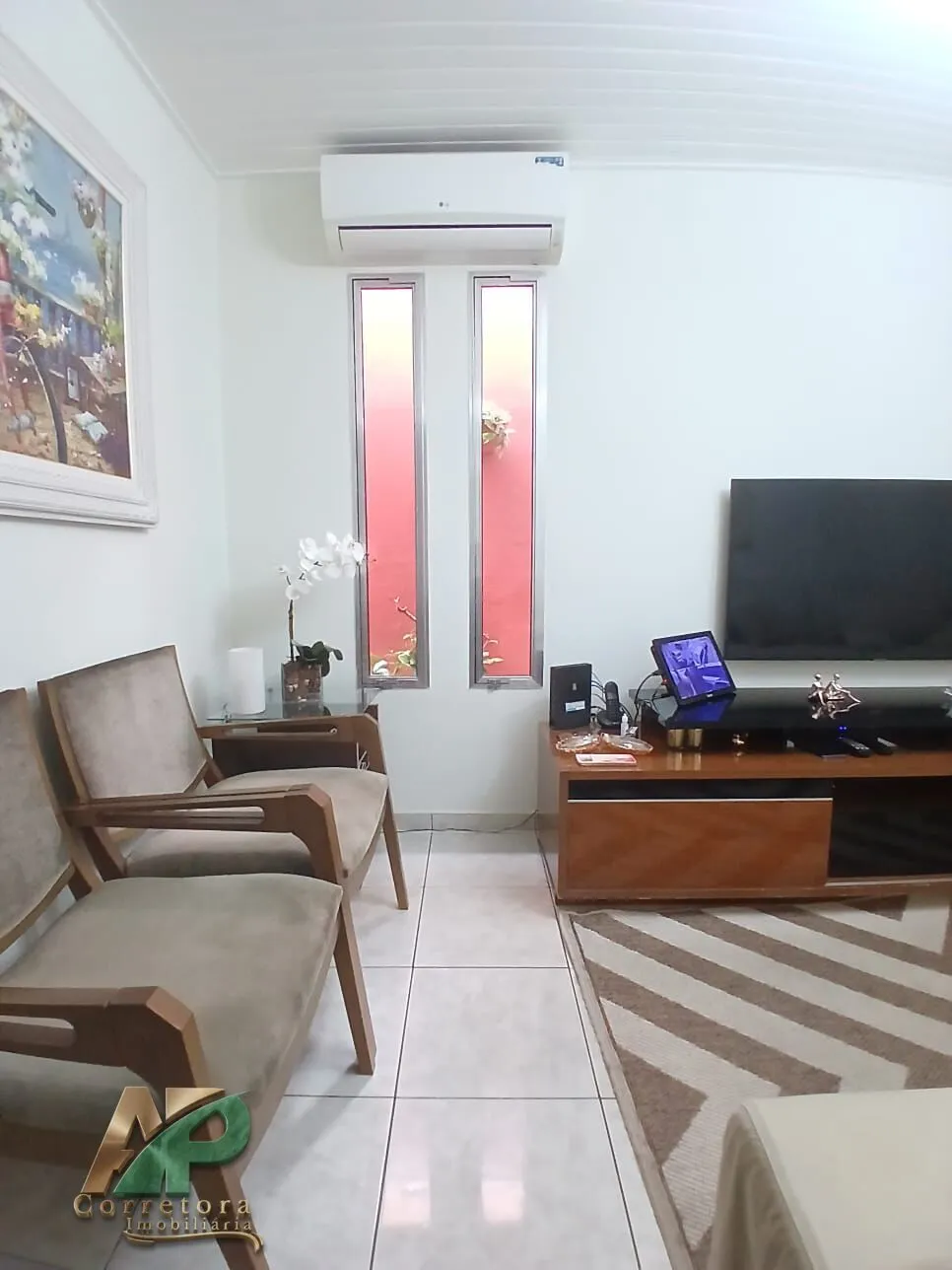 Imagem Oportunidade na Vila Rica SP: Casa Ampla com 4 Dorms (2 Suítes) por R$ 590 Mil!