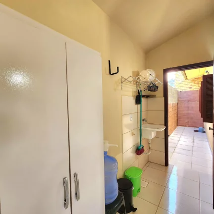 Imagem Casa Térrea em Garopaba-SC: 3 Dorms, Churrasqueira, Vista Privilegiada, Próx. ao Centro
