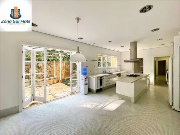 Imagem Casa Alto Padrão à Venda Na Granja Viana Com 6 Suítes e 10 Vagas