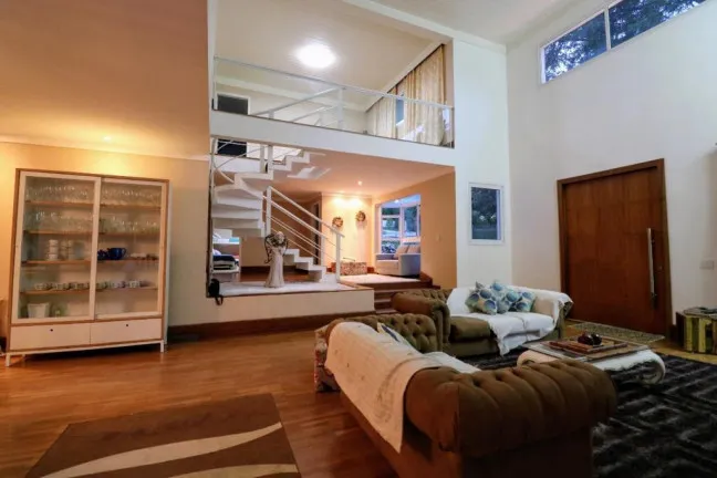 Imagem Casa com 5 Quartos à Venda, 500 m² em LOTM - Campos do Jordão