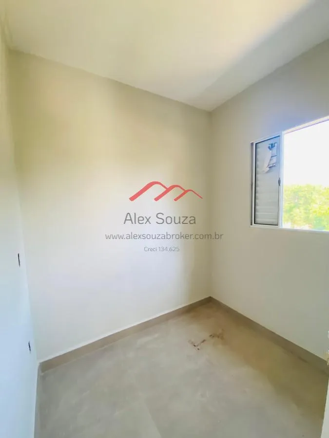 Imagem Casa para Venda, 3 dormitórios, 2 banheiros, 2 vagas