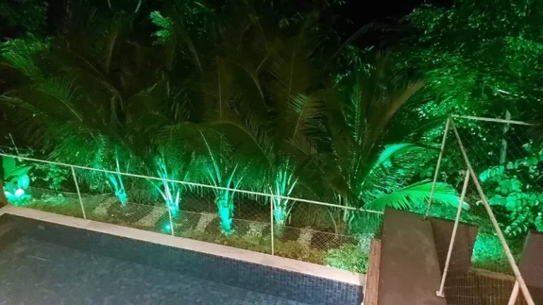 Imagem Casa Espetacular na Ponta Negra ,em um grande terreno, a casa conta, com 4 suítes, piscina , energia solar , campo de futebol, aceita financiamento