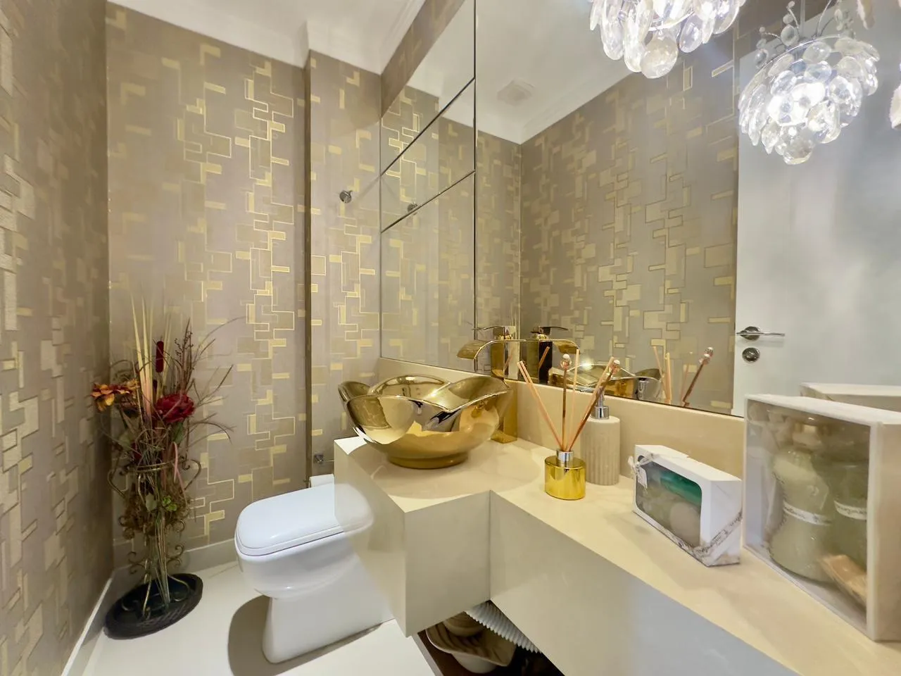Imagem Apartamento à venda com 135m2 por R$ 2.650.000,00