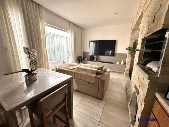 Imagem VENDO CASA DE 3 DORMITORIOS SENDO UMA SUITE EM CONDOMINIO - SIM