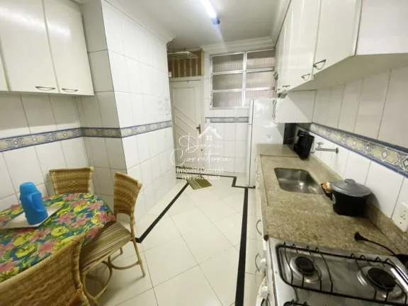 Imagem Apartamento frente mar com vaga nas Pitangueiras: 1 quarto, 2 salas, 1 banheiro, garagem, 70m²!