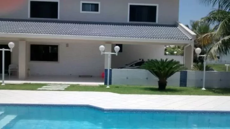 Imagem CASA EM CONDOMINIO FECHADO - FRENTE AO MAR - ESPETACULAR